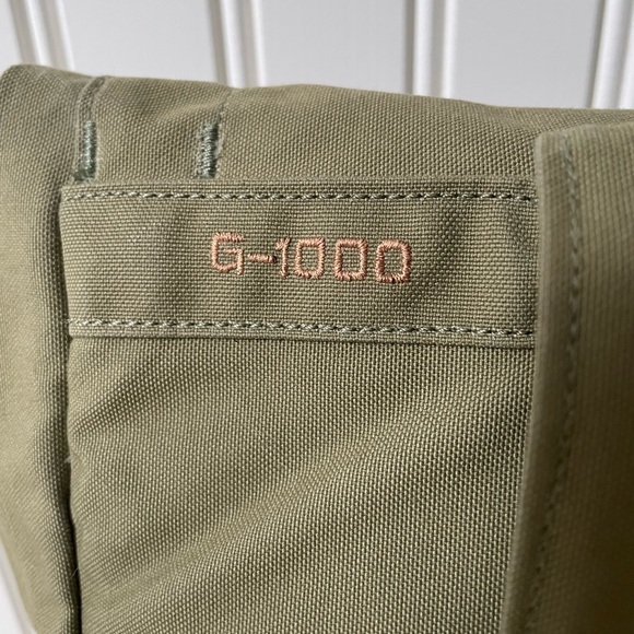 Fjallraven Backpack Unisex - like new! - Picture 4 of 8